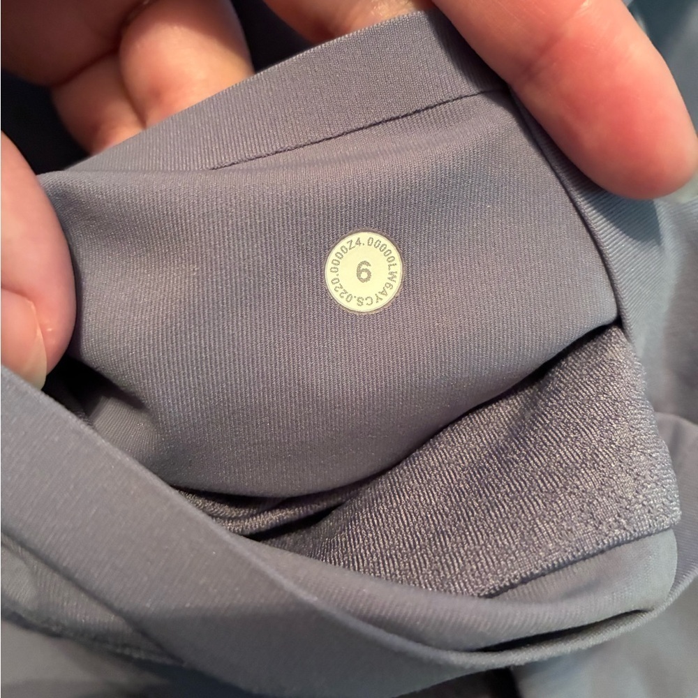 Lululemon Time To Sweat Crop 23" in Peri Purple Size 6 - Picture 7 of 7